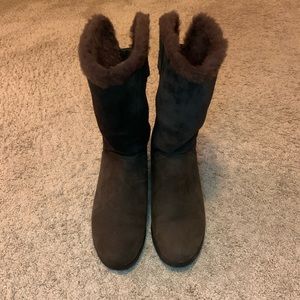 UGG brown wedge boots Sz 9